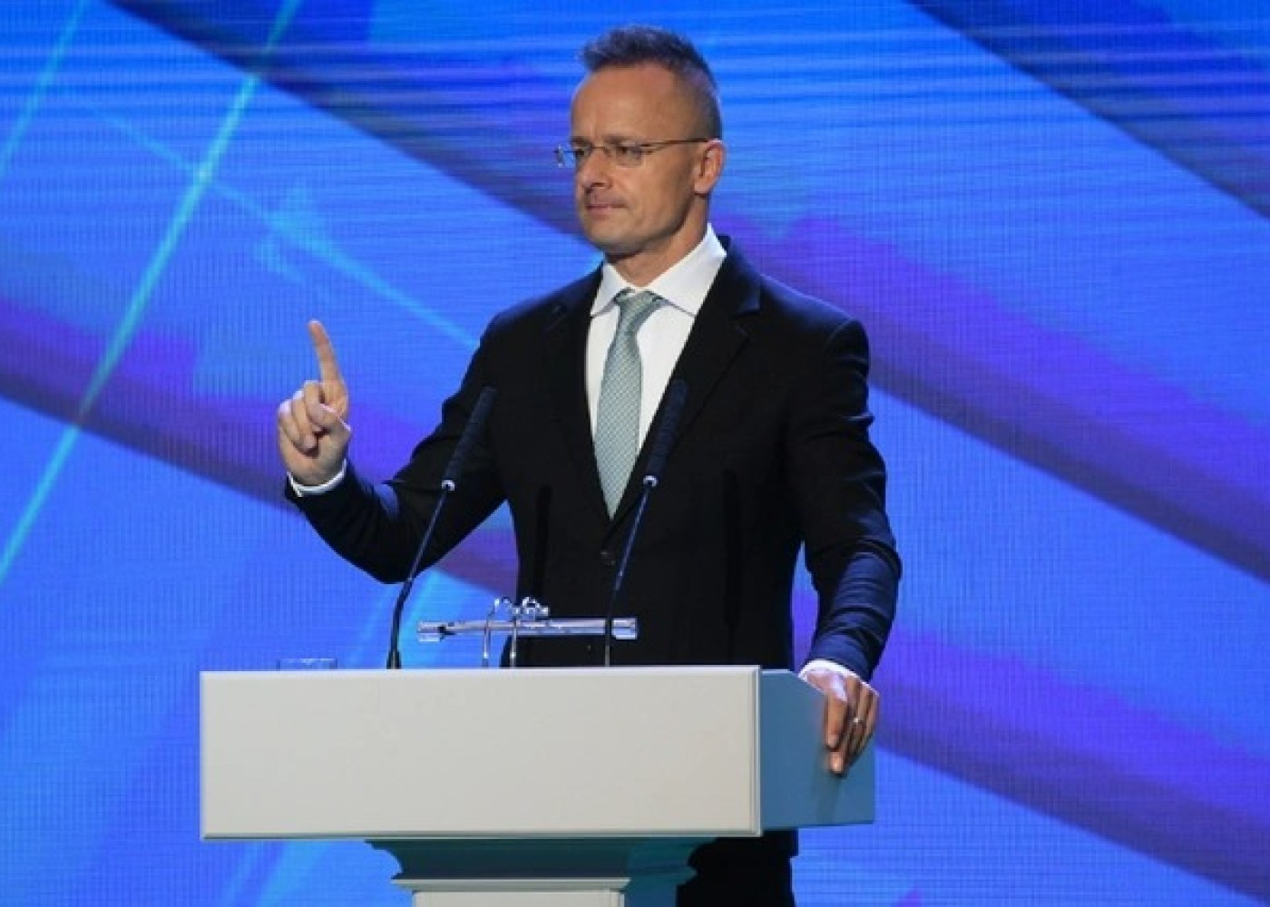 Macarıstan Rusiyaya qarşı sanksiyalara qoşulmayacağını bəyanETDİ