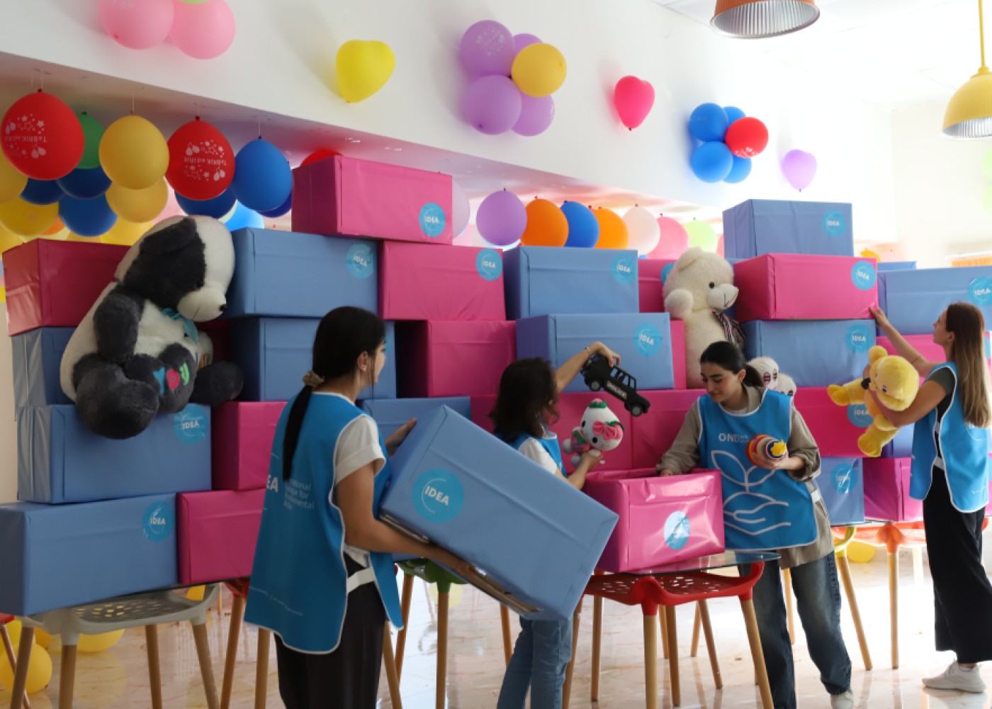 IDEA-dan “Sevincini bölüş” kampaniyası çərçivəsində uşaqlar üçün növbəti aksiya- FOTOLAR