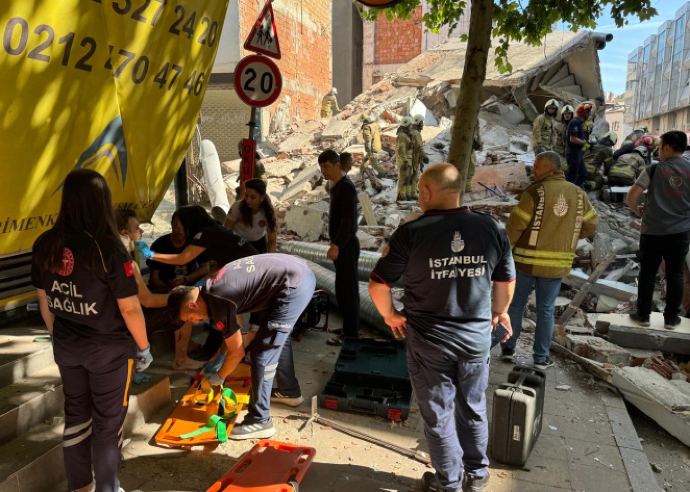 Türkiyədə bina çökdü - Ölən və yaralananlar var (YENİLƏNİB)