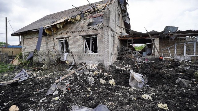 Ukrayna Luqanskı vurdu -35 yaralı
