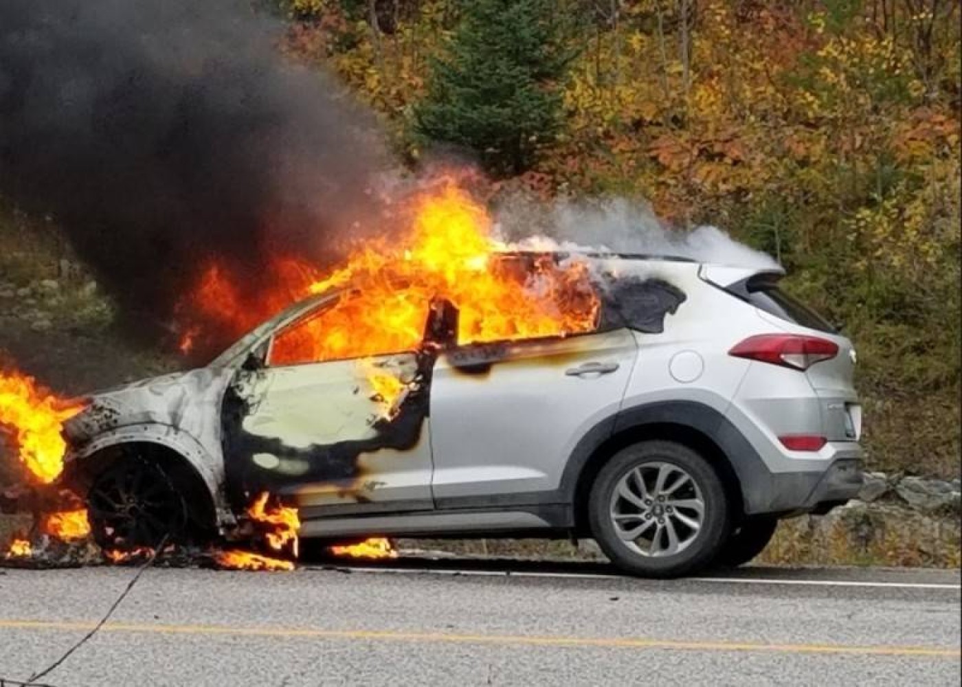 Yevlaxda "Hyundai" yandı