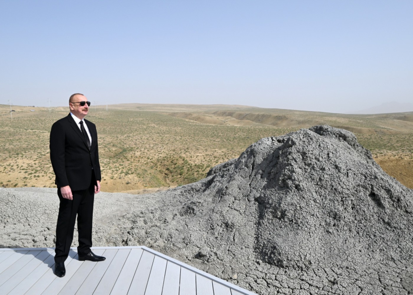 İlham Əliyev Palçıq Vulkanları Turizm Kompleksinin açılışında - FOTOLAR