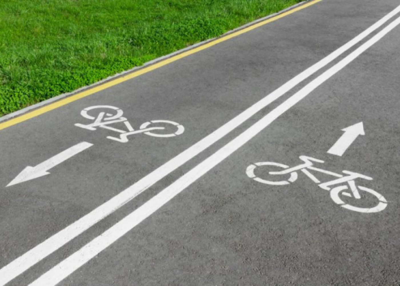 Avtomobillərin velosiped zolağından istifadə qaydaları müəyyənləşir