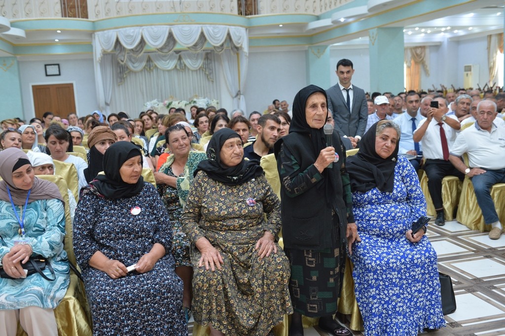 Liman sakinləri Taleh Qaraşovun səyyar qəbul-görüşündən razı qalıblar - FOTOLAR