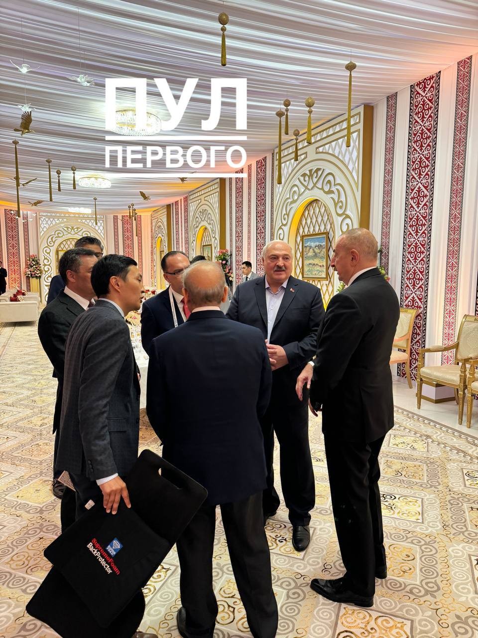 Prezident Astanada qeyri-rəsmi şam yeməyinə qatılıb (FOTOLAR)