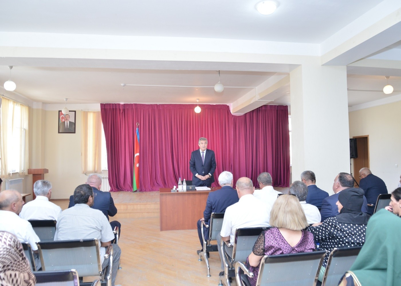 Süleyman Mikayılov Ümid qəsəbəsinin sakinlərini dinlədi -FOTOLAR