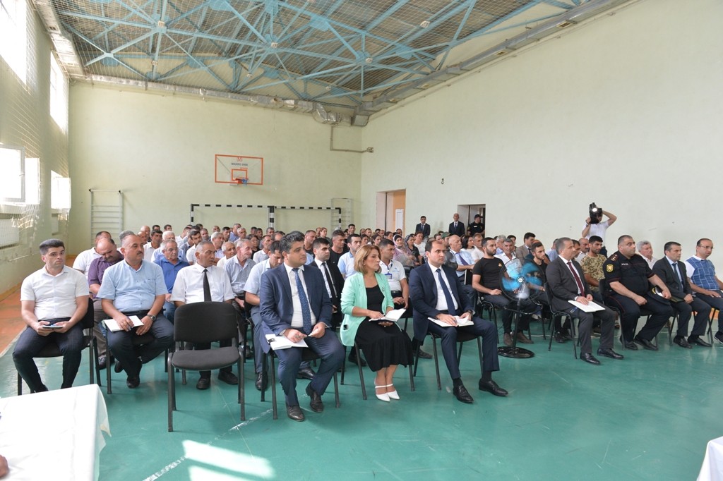 Dağ kəndlərinin sakinləri Taleh Qaraşovun səyyar görüşündən razı qalıblar - FOTOLAR