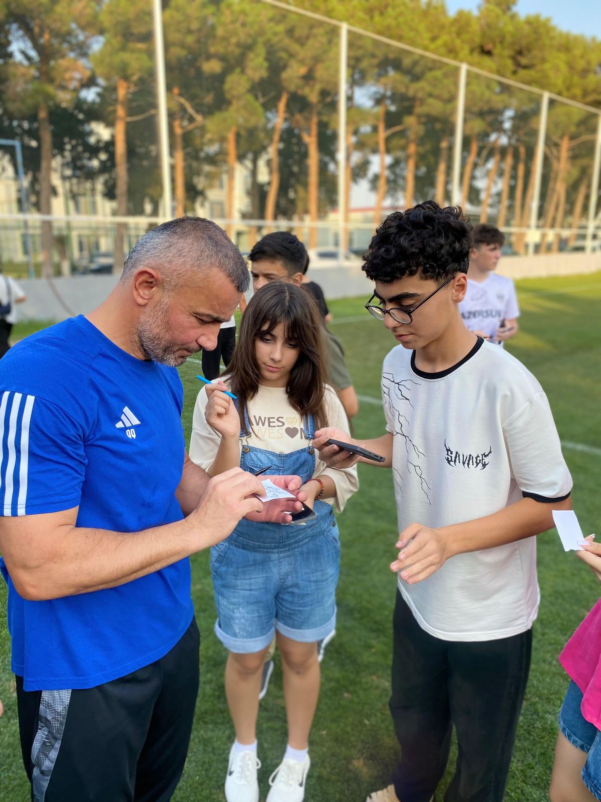 “Təhsil” yay düşərgəsinin iştirakçıları  "Qarabağ" FK-nın bazasını ziyarət edib - FOTOLAR