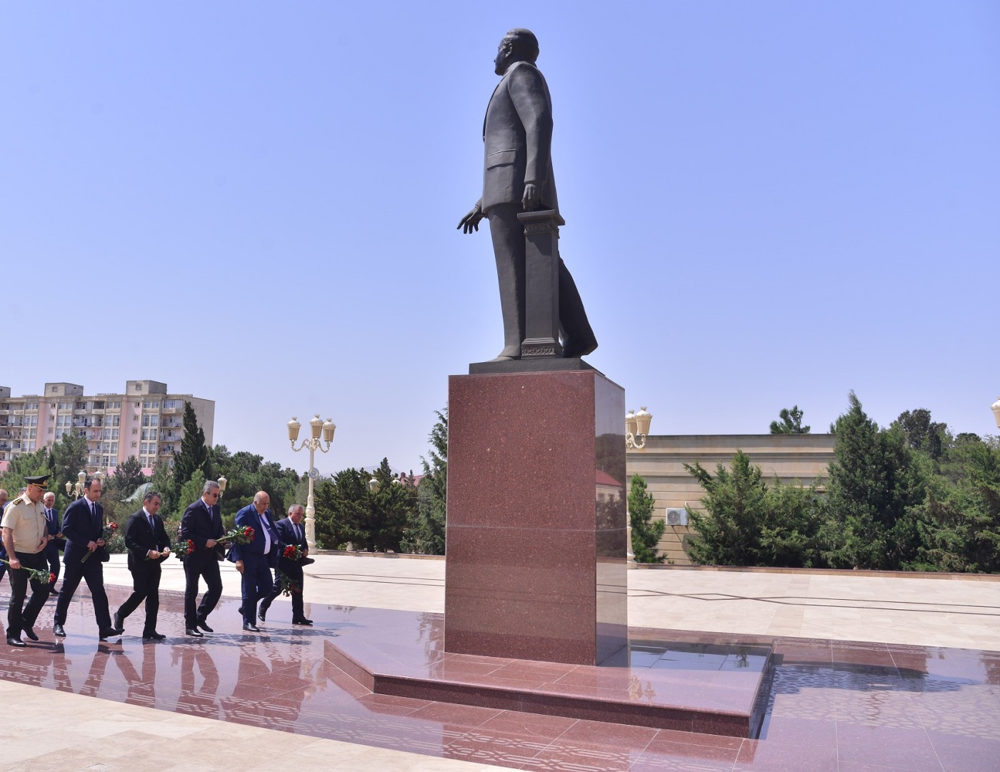 Qaradağda dəyirmi masa keçirildi - FOTOLAR