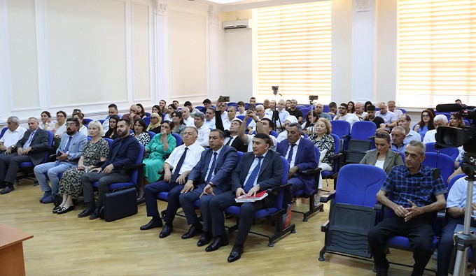 İSİ-də birgə elmi seminar keçirilib - FOTOLAR