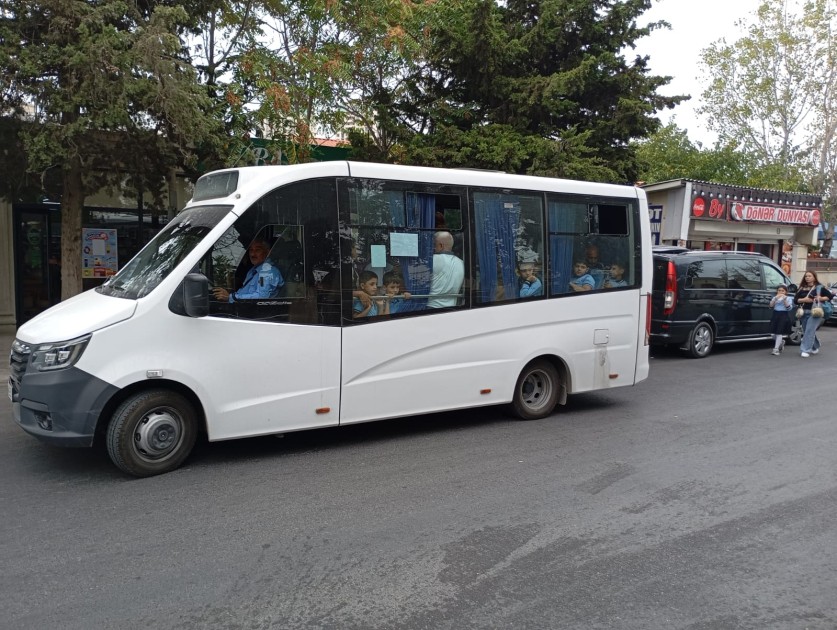 Bu avtobusa  xəttin köhnə istismarçısı tərəfindən hücum edildi - FOTOLAR