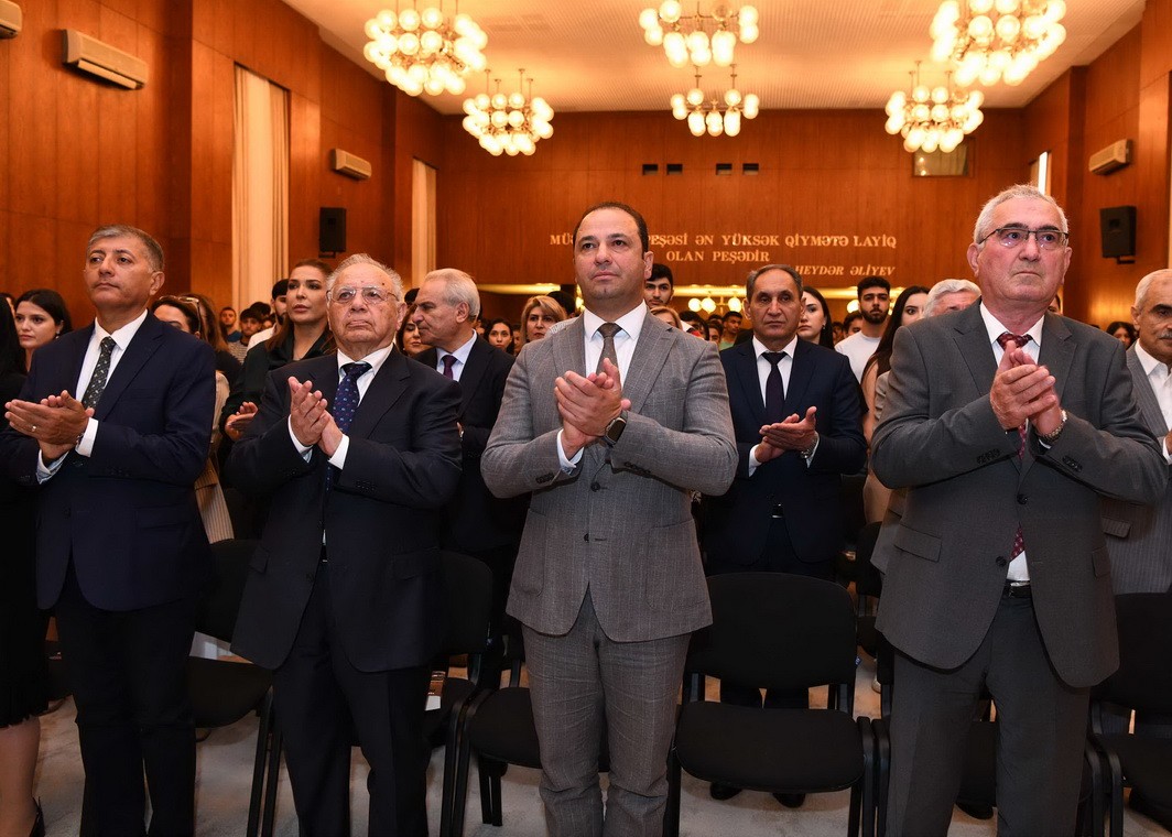 ADNSU-da Neftçilərin peşə bayramı münasibətilə tədbir keçirilib - FOTOLAR