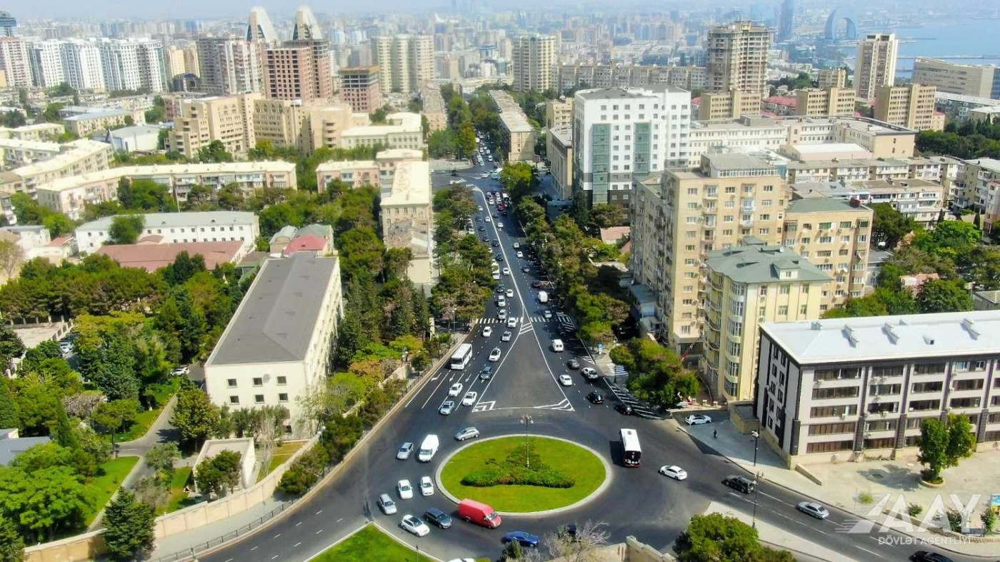 Yay tətili zamanı Bakıda neçə küçə və prospekt təmir olunub? - FOTOLAR