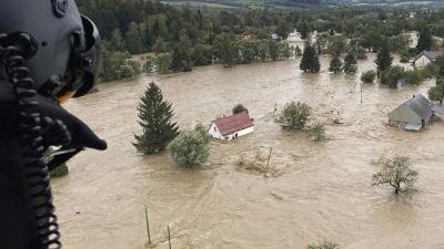 Daşqından zərər çəkmiş ölkələrə 10 milyard avro veriləcək