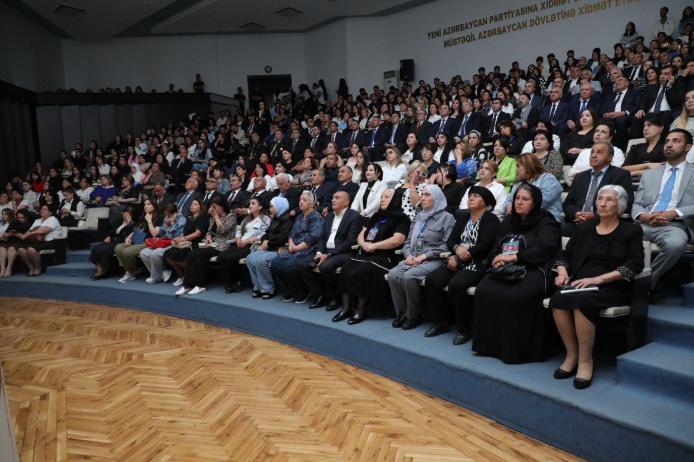 Gəncədə Dövlət Suverenliyi Günü münasibəti ilə tədbir keçirildi - FOTOLAR