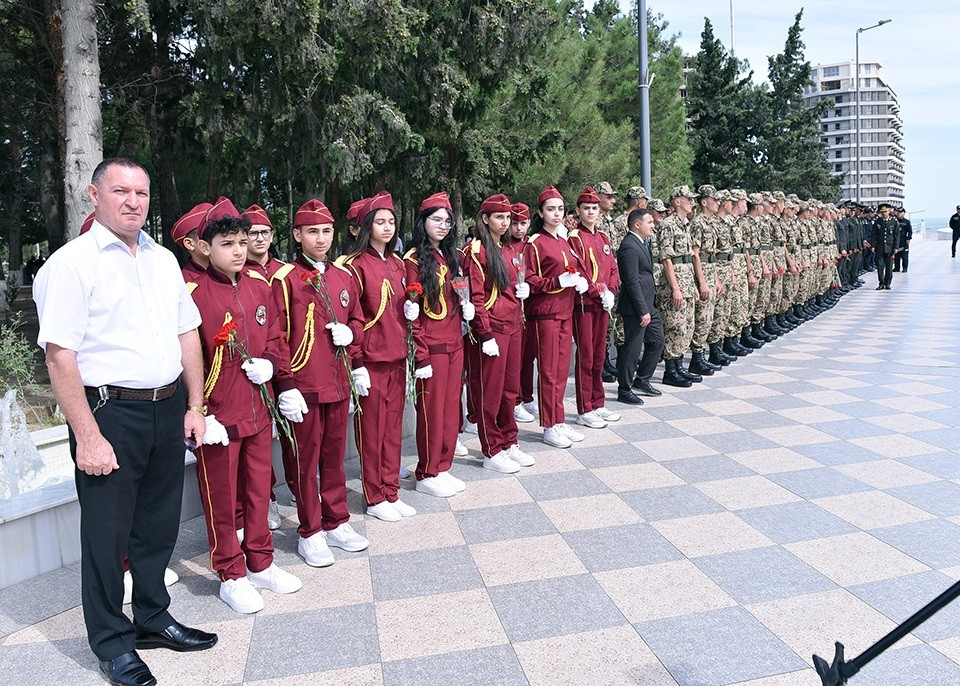 Sumqayıtda şəhidlərin xatirəsi anıldı - FOTOLAR