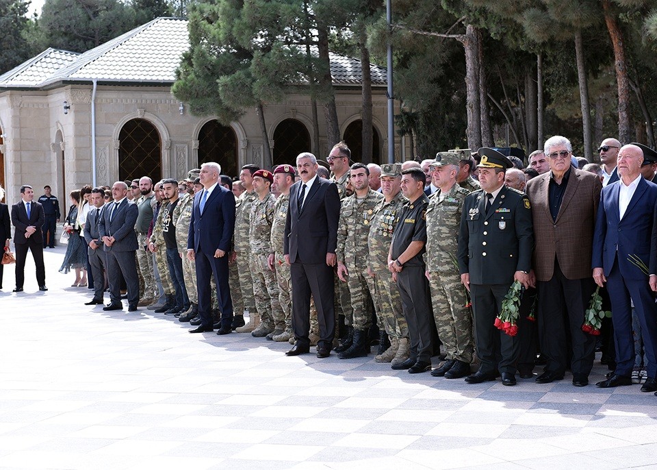 Sumqayıtda şəhidlərin xatirəsi anıldı - FOTOLAR