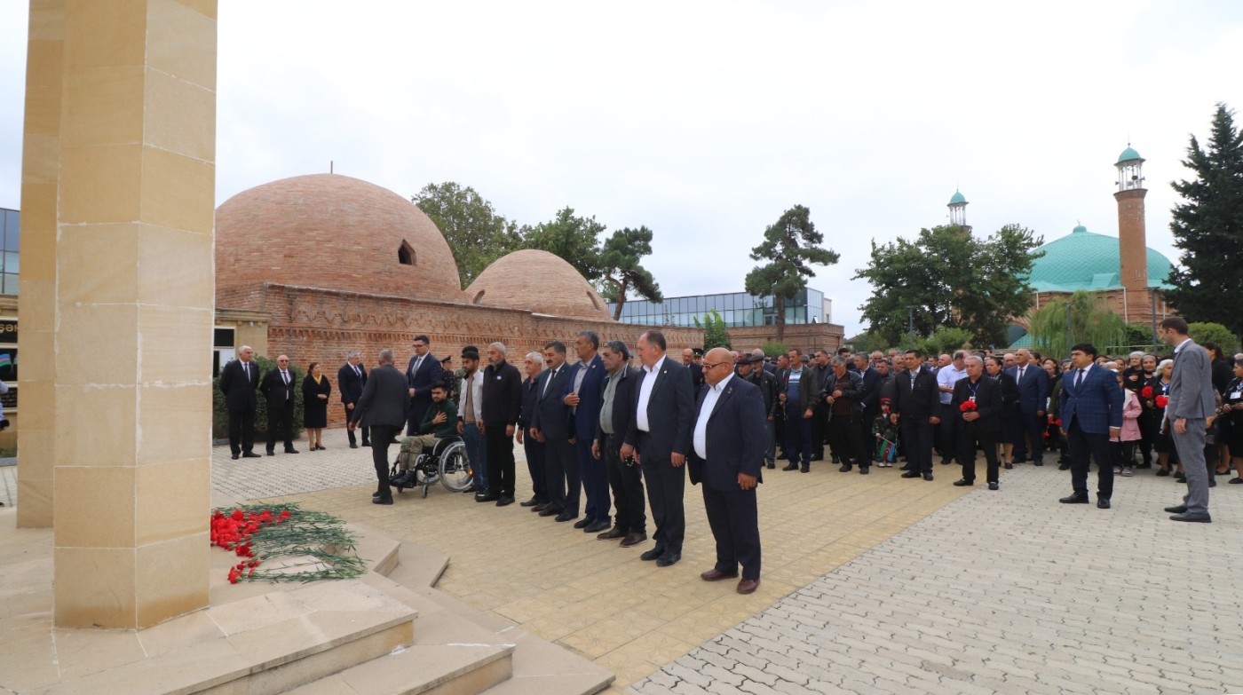 Qazaxda Vətən oğullarının əziz xatirəsi anılıb - FOTOLAR