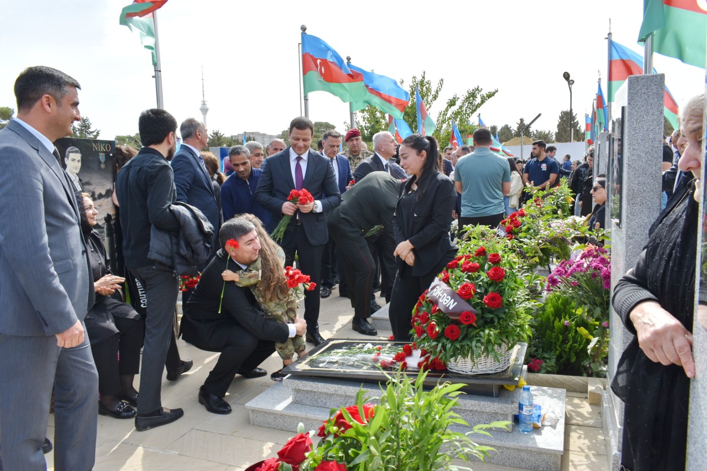 Yasamalda Anım Günündə şəhidlərimiz yad edilib - FOTOLAR