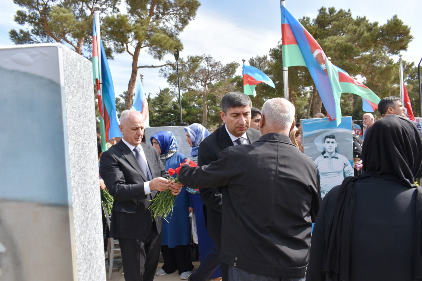 Yasamalda Anım Günündə şəhidlərimiz yad edilib - FOTOLAR