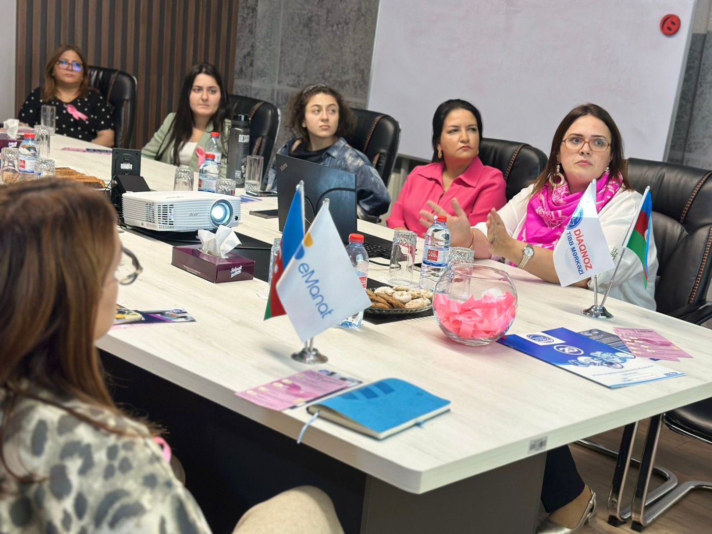 Diaqnoz Tibb Mərkəzi tərəfindən “eManat” şirkətində maarifləndirici seminar keçirilib - FOTOLAR