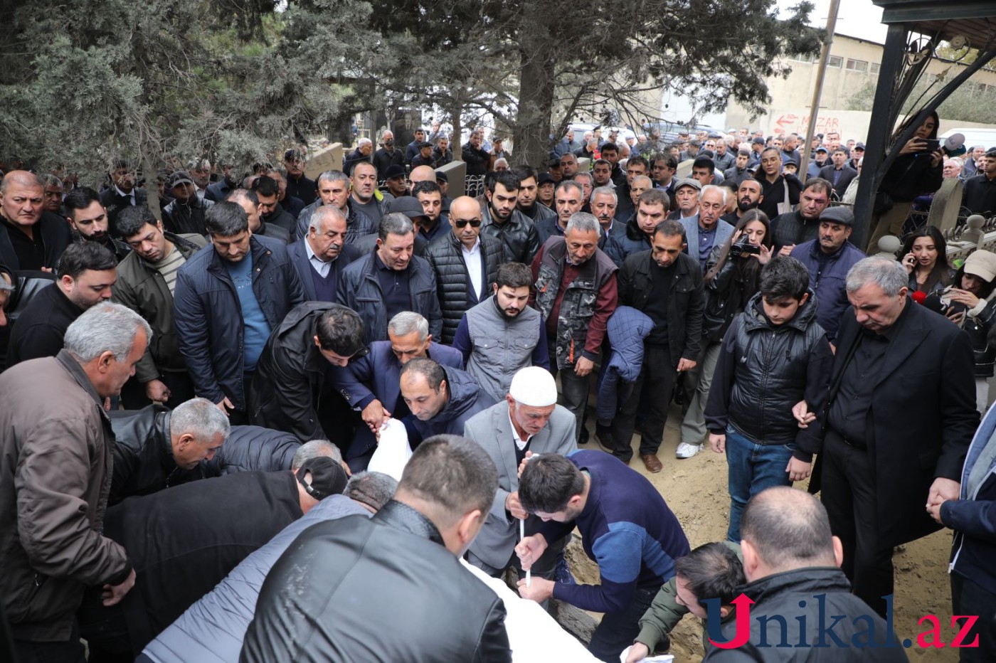 Tağı Əhmədov dəfn olundu - FOTO/VİDEO (YENİLƏNİB)