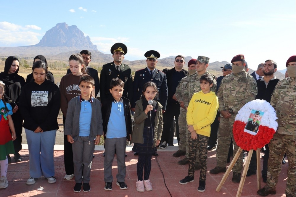 Deputat Vüqar Rəhimzadə Culfada şəhidin anım mərasimində iştirak edib - FOTOLAR