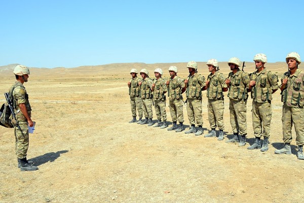 "Belə çıxır ki, bunların təlimə cəlbolunma müddəti xidmətlərindən 6 ay artıq olmalıdır" -Deputat