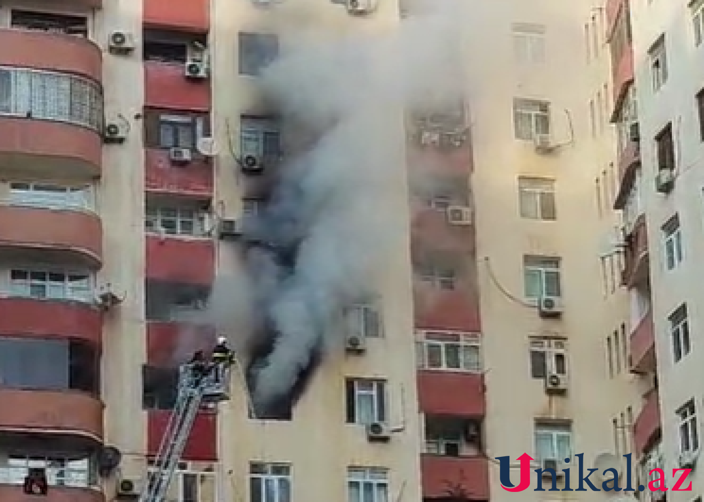 Bakıda binadakı yanğın söndürülüb- VİDEO (YENİLƏNİB)