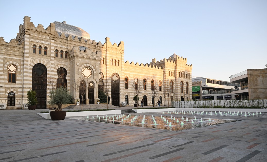 "28 May" abadlıq işlərindən sonra - FOTOLAR