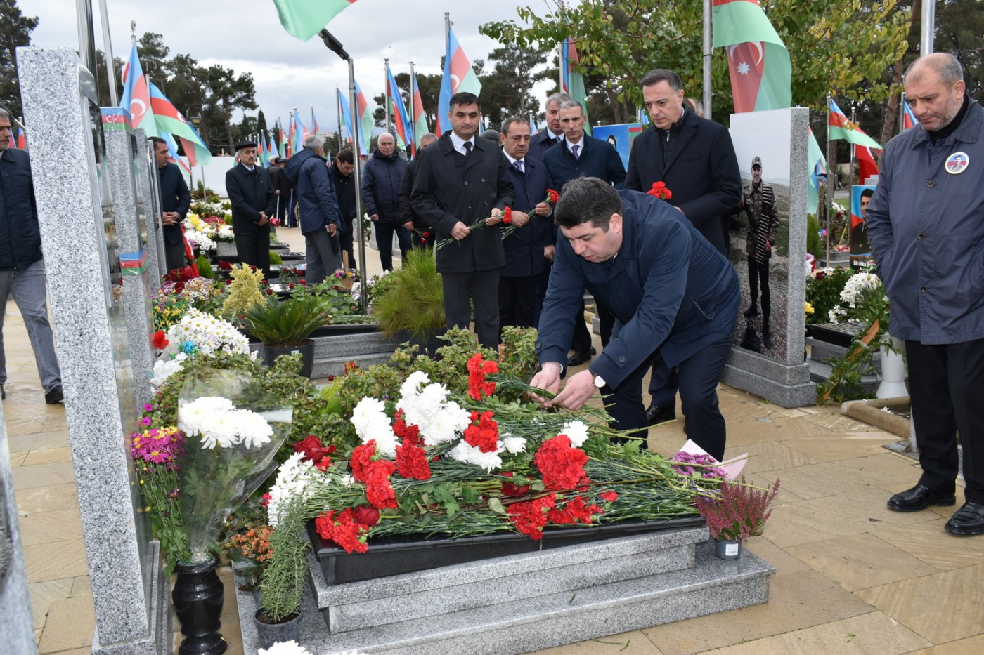 Şəhid hərbiçimizin xatirəsi yad edilib - FOTOLAR