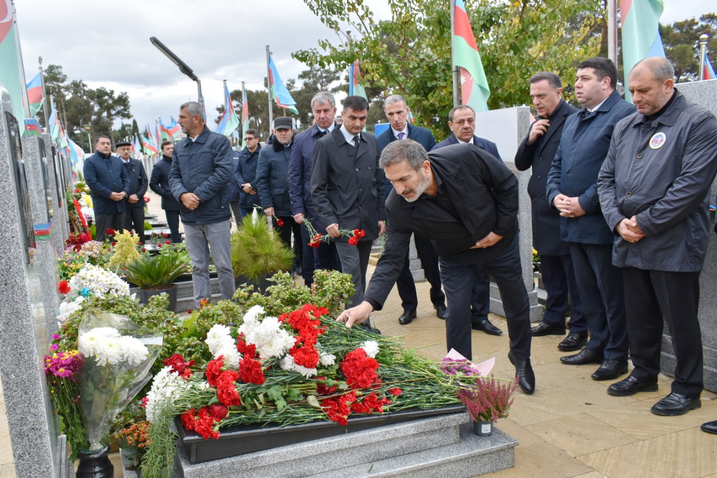 Şəhid hərbiçimizin xatirəsi yad edilib - FOTOLAR