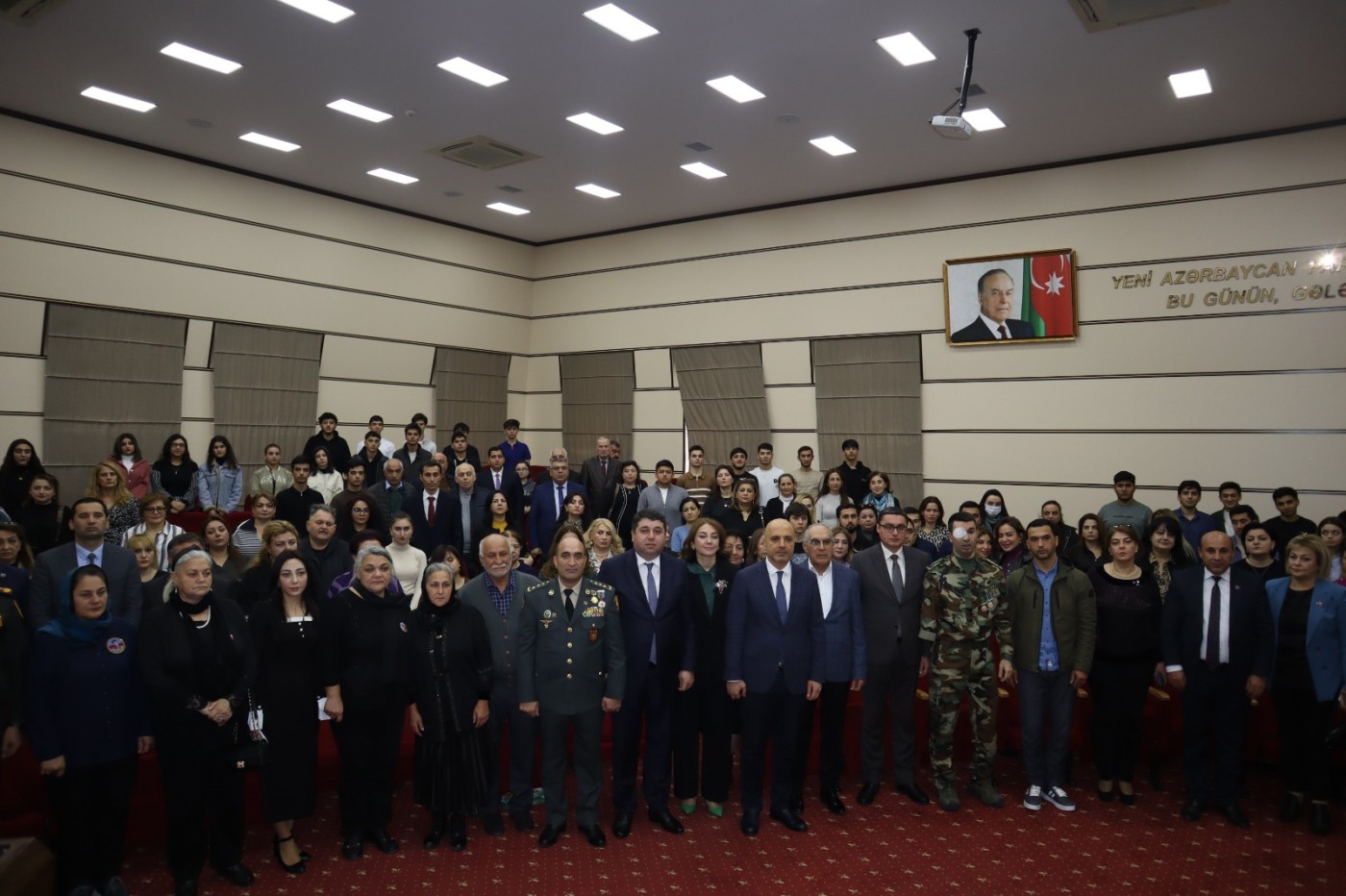 Yasamalda 8 Noyabr-Zəfər Gününə həsr olunmuş tədbir keçirildi - FOTOLAR