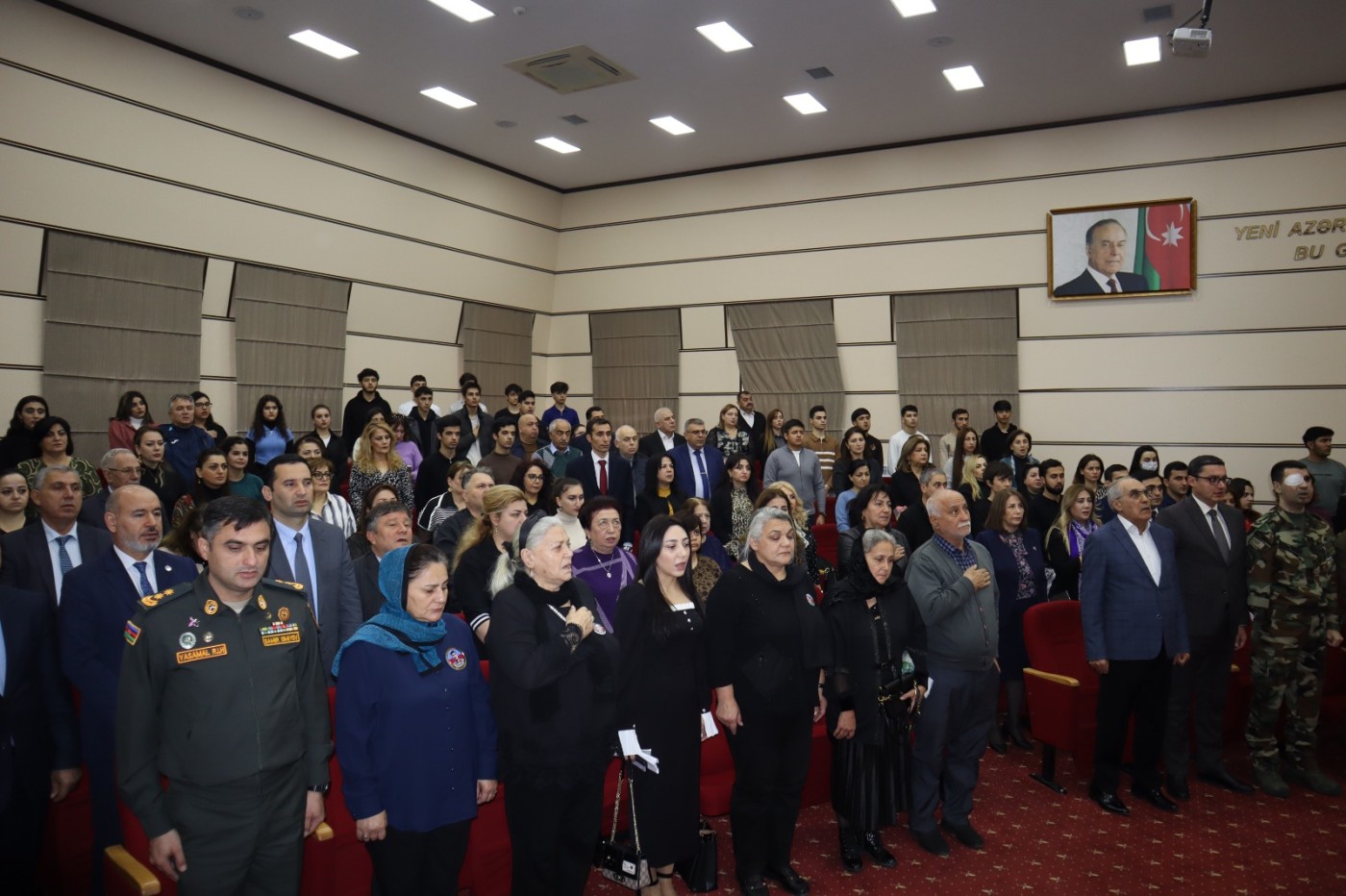 Yasamalda 8 Noyabr-Zəfər Gününə həsr olunmuş tədbir keçirildi - FOTOLAR