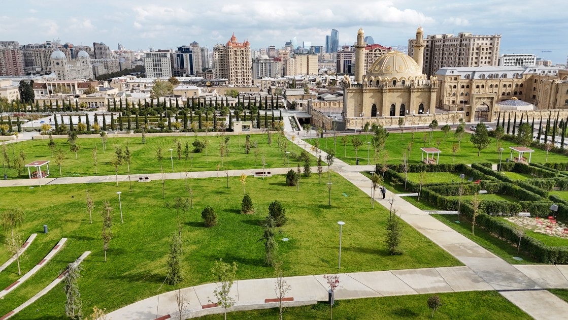 Mərkəzi Parkın yeni açılan hissəsi - FOTOLAR