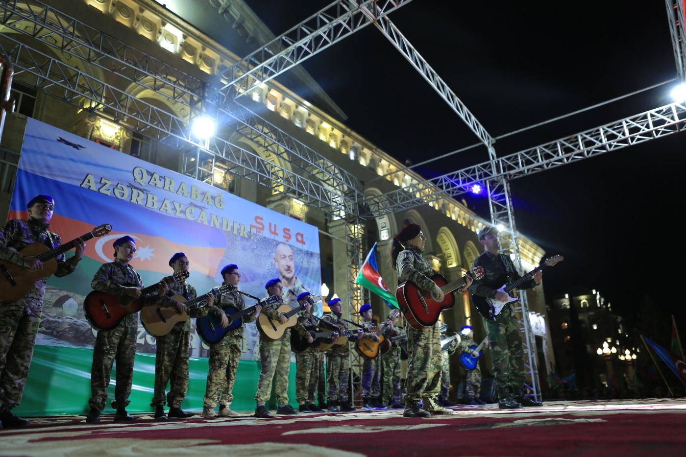 Gəncədə Zəfər Gününə həsr olunmuş konsert proqramı keçirildi - FOTOLAR