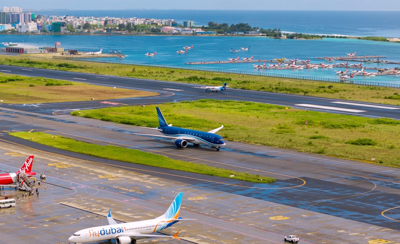 AZAL Bakıdan Maldiv adalarına ilk uçuşunu həyata keçirdi - FOTOLAR