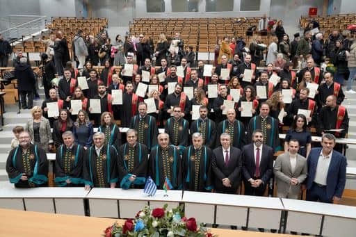 UNEC ilə bu universitetin birgə magistr proqramının məzunlarına diplomlar təqdim edilib - FOTOLAR