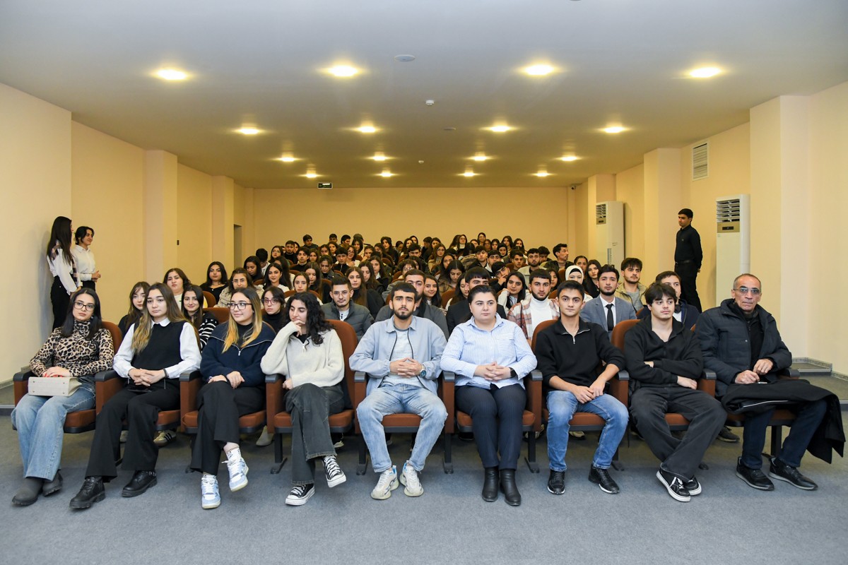 BMU-da “Oxu, Yarat, İlham al!” mövzusunda tədbir təşkil olunub - FOTOLAR