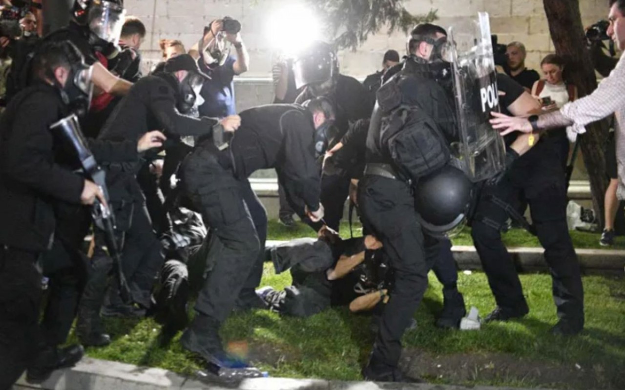 Gürcüstanda polis partlayış törətmək istəyən şəxsisaxladı