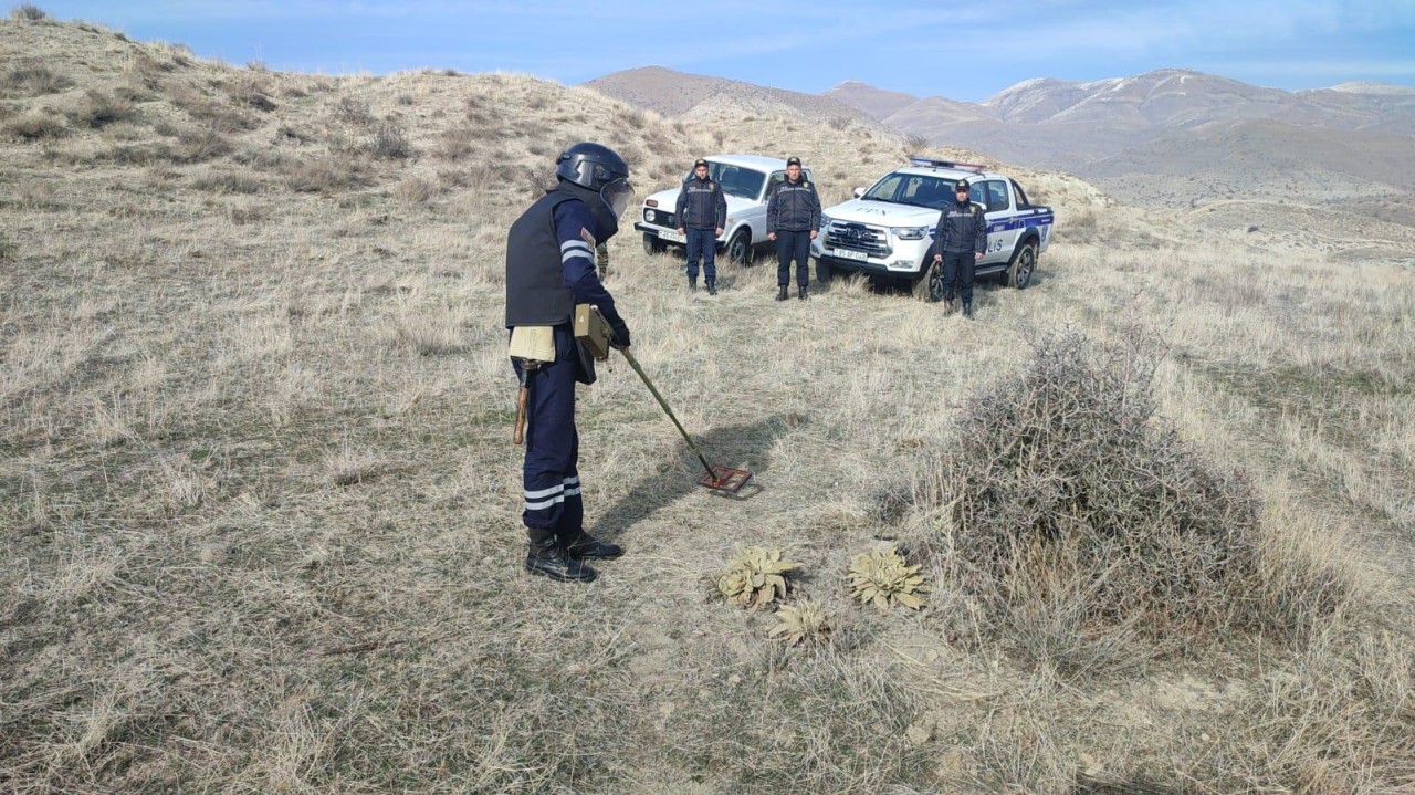 Şahbuzda hərbi sursat aşkar edildi - FOTOLAR