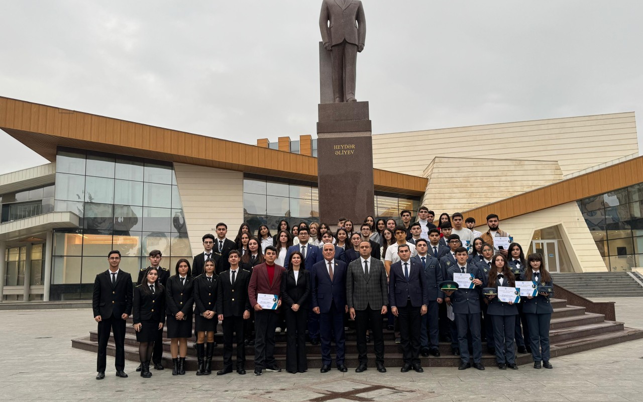 “Heydər Əliyevin gənclərə örnək siyasi kursu” adlı layihəyə yekun vuruldu- FOTOLAR