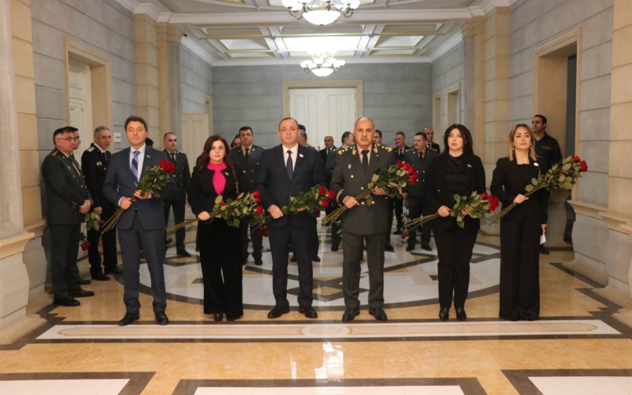 Hərbi Prokurorluqda Heydər Əliyevin anım mərasimi keçirildi- FOTOLAR