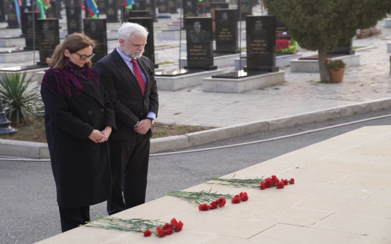 Regionda dinc və firavan gələcəyin təmin edilməsinə sadiqik -ABŞ səfiri