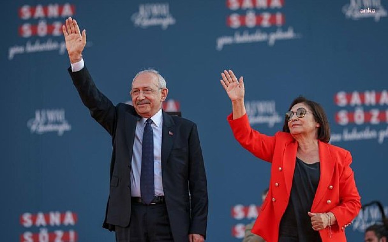 Kılıçdaroğlu və xanımıyol qəzasına düşdü