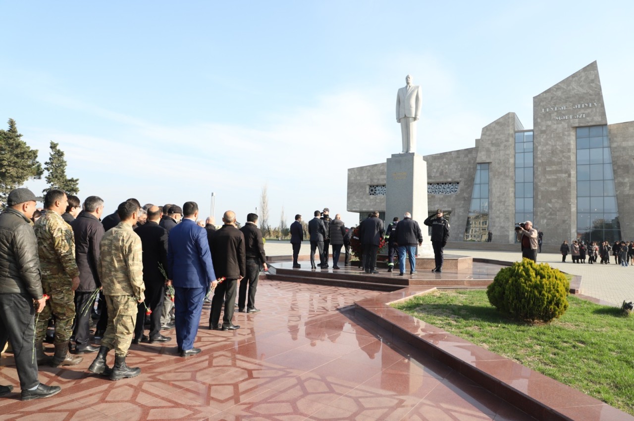 Neftçalada Ulu Öndərin əziz xatirəsi anılıb - FOTOLAR