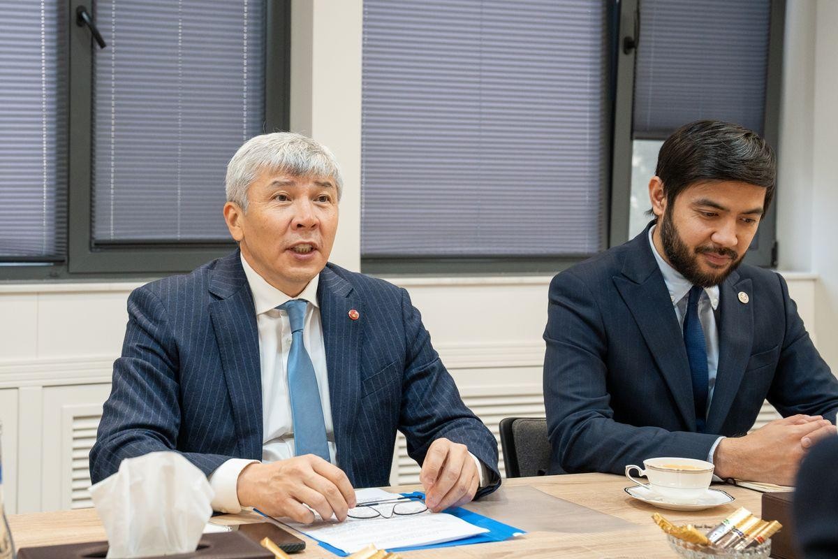 Muxtar Babayev Qırğızıstan səfiri ilə COP29-un nəticələrini müzakirə etdi - FOTO