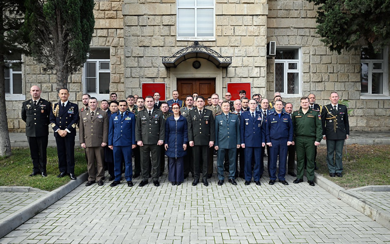 Hərbi attaşelərlə ilin yekununa dair toplantı keçirildi -FOTO