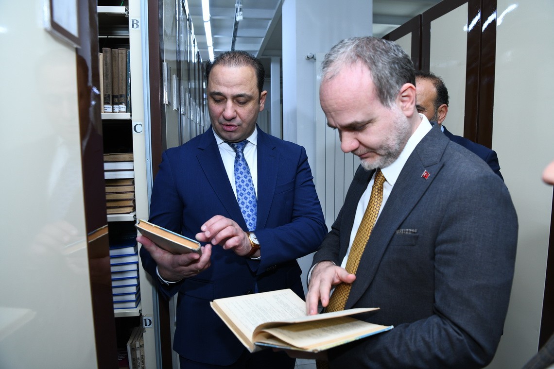 Türkiyənin Niğde Ömer Halisdemir Universitetinin rektoru ADNSU-da olub - FOTOLAR