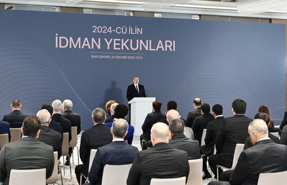 Prezident ilin idman yekunlarına həsr olunan mərasimdə iştirak etdi (FOTO)